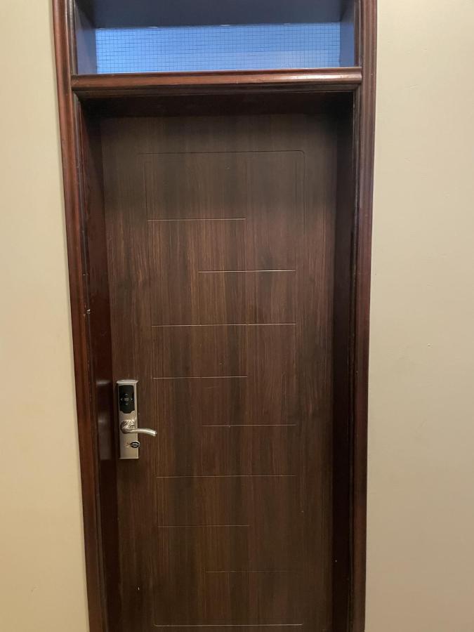 Jaffa Suites Kampala Kültér fotó