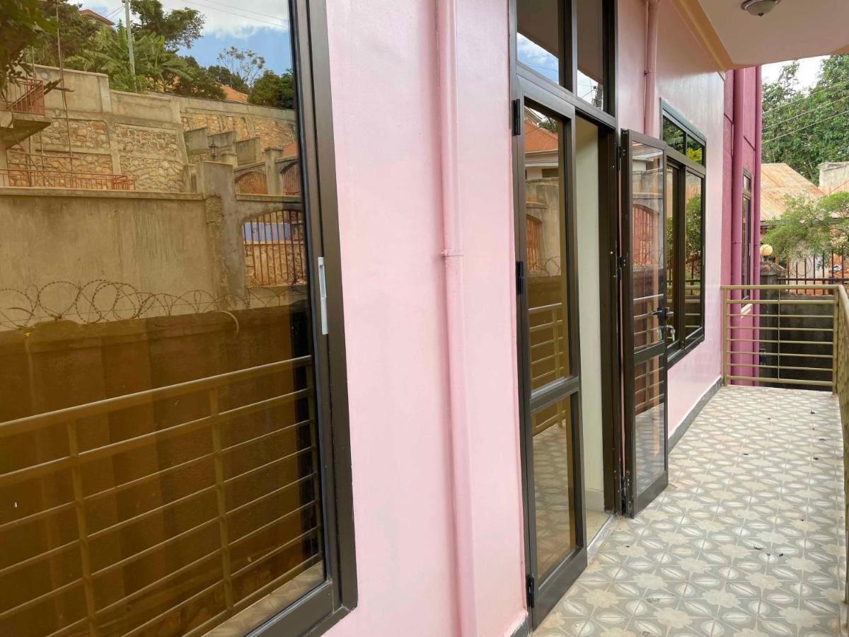 Jaffa Suites Kampala Kültér fotó